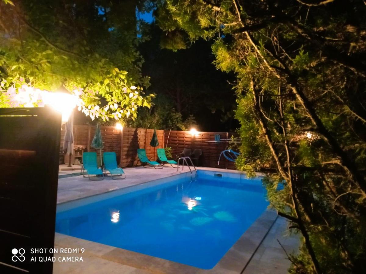 Chambre Independante Piscine, Parc, Cuisine... Brezilhac ภายนอก รูปภาพ